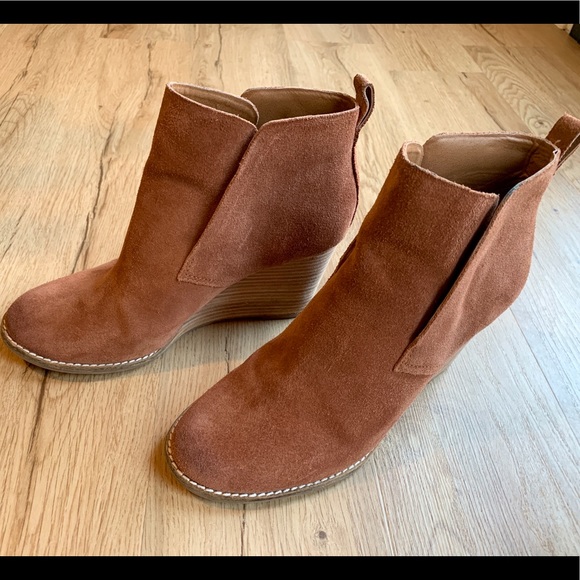 Lucky Brand Wedge Bootie Shoes - Picture 1 of 7